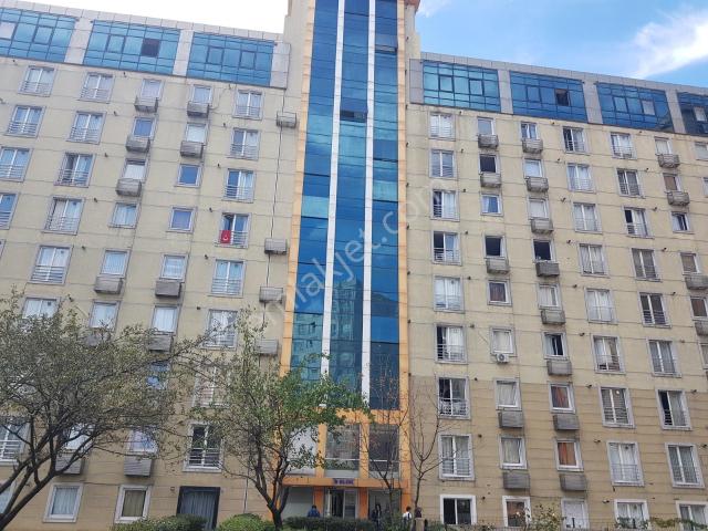 Remax'dan Tüyap Metrobüs Durağına Çok Yakın Kiralık 1+1 Daire
