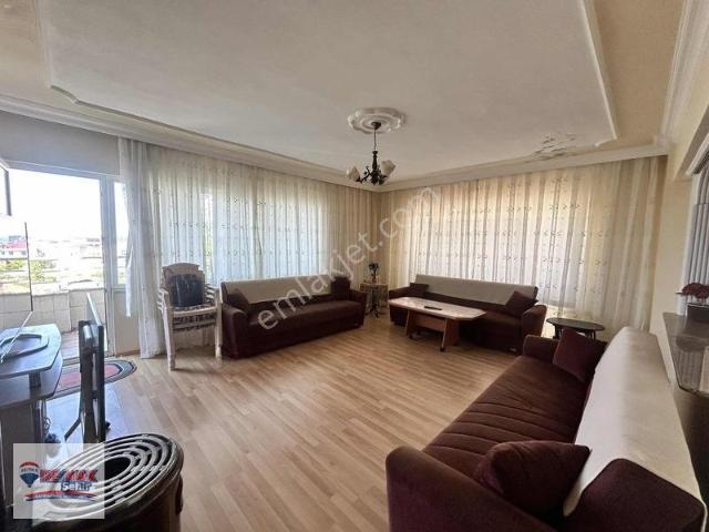 Re/max'dan Yalova Koru'da 3 + 1 Satılık Daıre