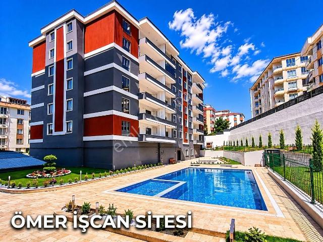 Remaxland'den İstasyon Mah. Havuzlu Site İçerisinde 3+1 Kiralık