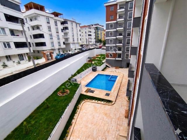 Remaxland'den İstasyon Mah. Havuzlu Sitede 2+1 Kiralık Sıfır Daire 96 M²
