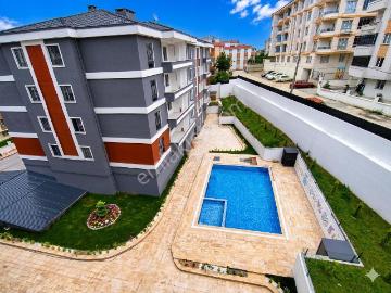 Remaxland'den İstasyon Mah. Havuzlu Sitede 2+1 Kiralık Sıfır Daire 96 M²