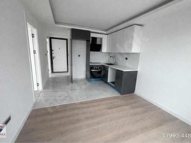 REMAXPRODAN İSTOVA GREEN KAĞITHANEDE SATILIK 2+1 DAİRE