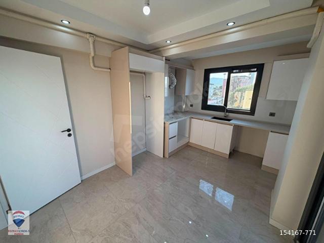 REMAX'TAN ALAŞEHİR PERA SİTESİ'NDE SATILIK 2+1 DAİRELER!