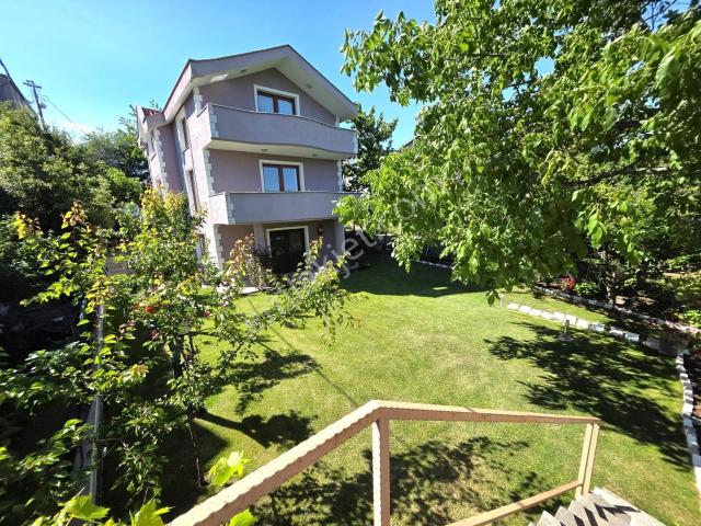 Remaxtan Satılık Deniz Ve Doğa Manzaralı Müstakil Villa