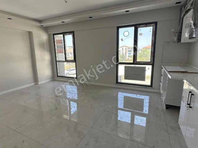 Remax'tan Satılık 1+1 Daire