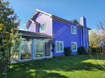 Re/max'tan Silivri Saral Onaterde Satılık Müstakil 4+1 Villa