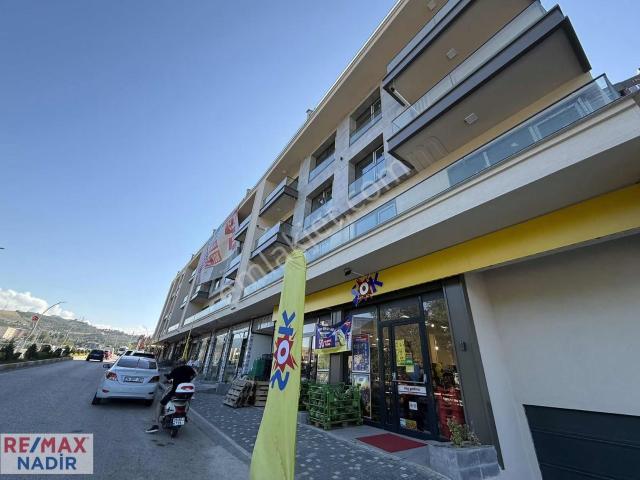 Remax'ten Aksu Plaza Homeofis Olarak Kullanılabilen 1+1 Daireler