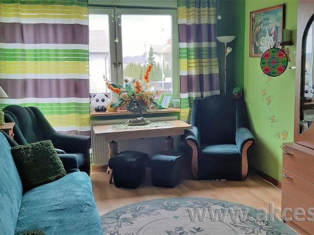 Dom z dwoma wejściami i garażem na 2 auta w Rembelszczyźnie