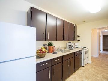 Rembrandt Gardens 1 Bedroom Apartment for Rent at 2393/2395 Pembina Hwy, Winnipeg, MB R3T None Fort Richmond