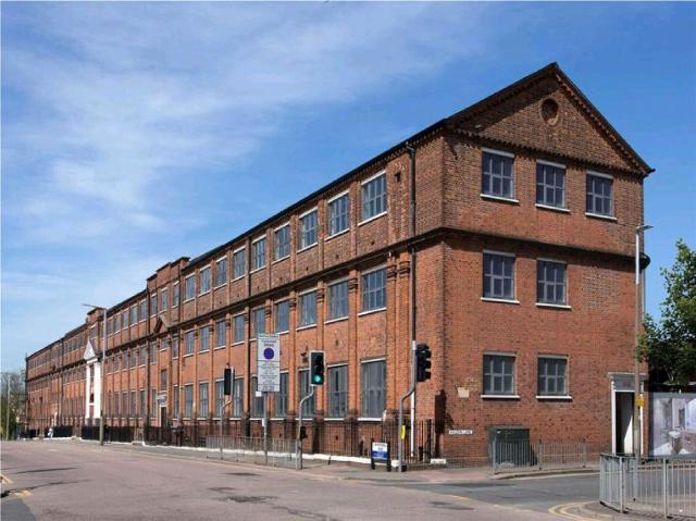 Rembrandt House, Watford WD18, 1 bed flat to rent, £1,300 pcm | PrimeLocation