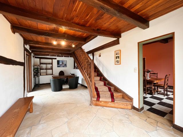 Remilly sur Tille, Maison avec terrain et dépendance