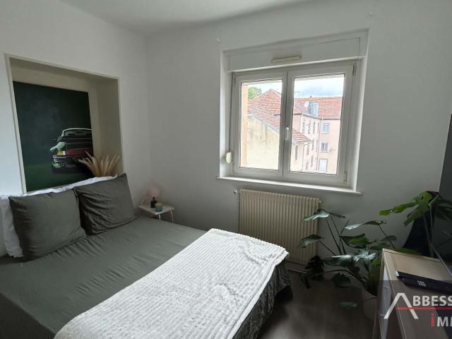 REMIREMONT Appartement de type F1 bis situé au 2ème étage