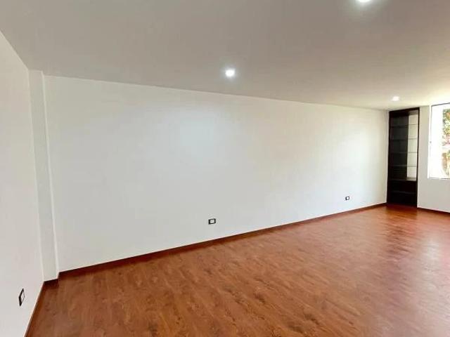 Remodelada vendo casa melliza piedra santa yanahuara