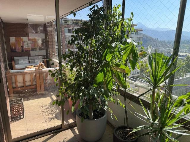 Remodelado de 4 d con oficina de uso exclusivo en piso 1