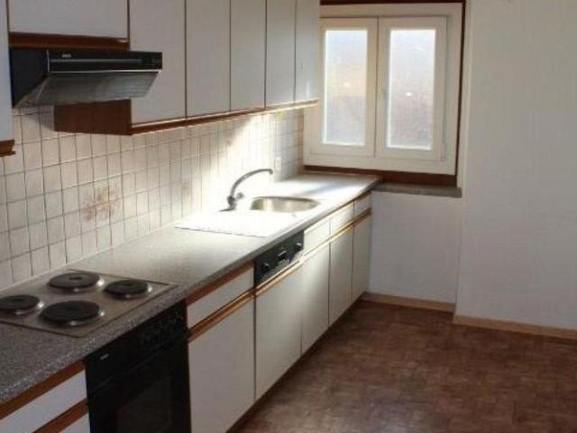 Rent a 3 rooms apartment in Courchapoix
