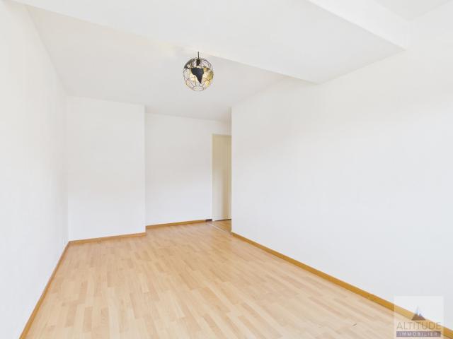 Rent a 3 ½ rooms apartment in Crans Montana Flatfox