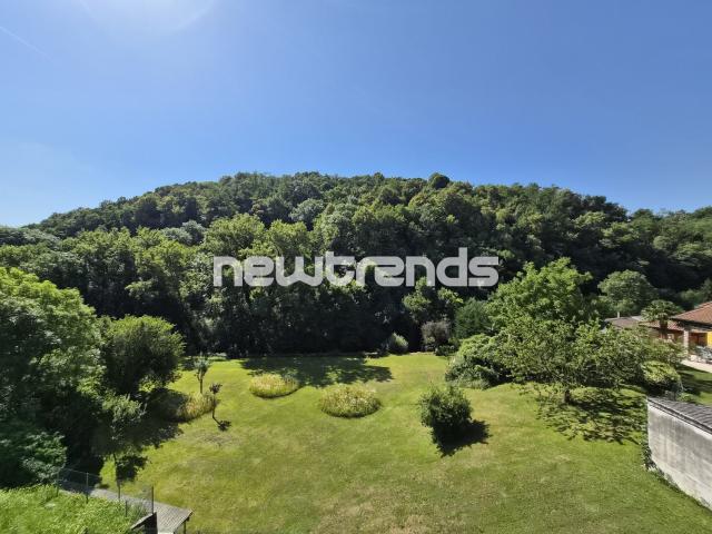 Rent a 3 ½ rooms apartment in Arzo Flatfox