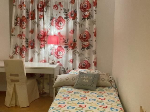 Rent a 3 ½ rooms apartment in Au Flatfox