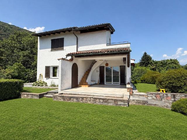 Rent a 3 ½ rooms apartment in Bosco Luganese Flatfox