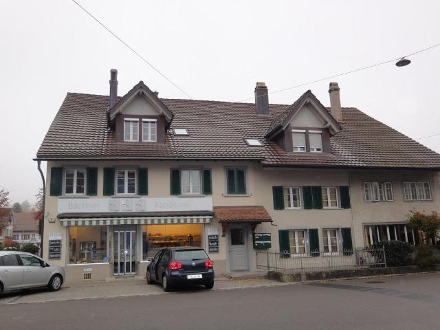 Rent a 3 ½ rooms apartment in Bassersdorf Flatfox