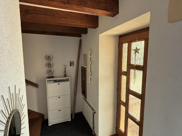 Rent a 3 ½ rooms apartment in Bassins Flatfox