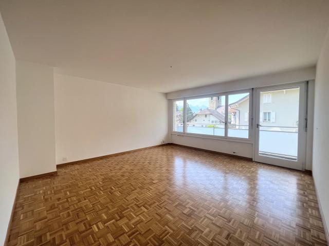 Rent a 3 rooms apartment in Bex Flatfox