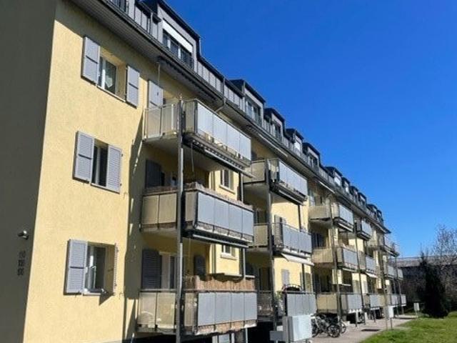 Rent a 3 rooms apartment in Biel Flatfox