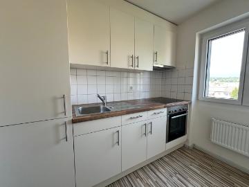 Rent a 3 ½ rooms apartment in Brügg Flatfox