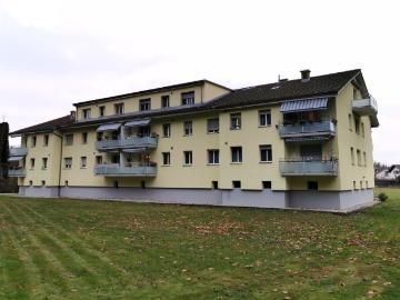 Rent a 3 rooms apartment in Brügg Flatfox