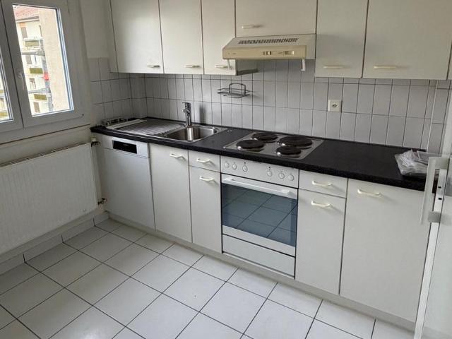 Rent a 3 ½ rooms apartment in Bulle Flatfox