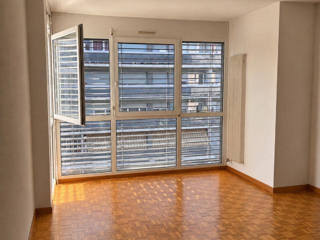 Rent a 3 rooms apartment in Genève Flatfox