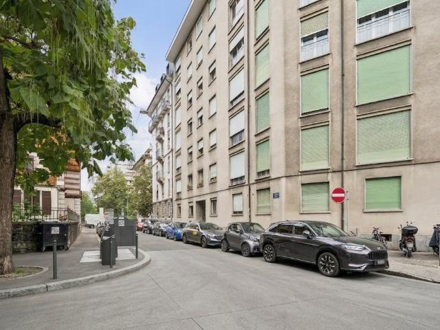 Rent a 3 rooms apartment in Genève Flatfox