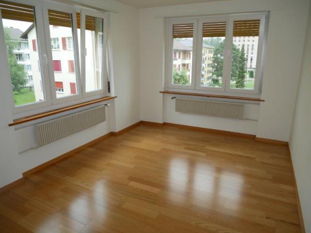 Rent a 3 ½ rooms apartment in Grenchen Flatfox