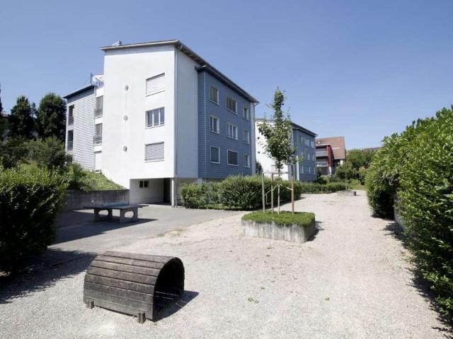 Rent a 3 ½ rooms apartment in Dättwil AG Flatfox
