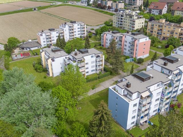 Rent a 3 ½ rooms apartment in Oetwil a.d.L. Flatfox