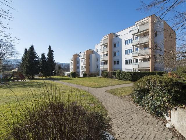Rent a 3 ½ rooms apartment in Oetwil a.d.L. Flatfox
