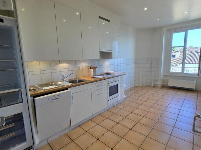 Rent a 3 rooms apartment in Lausanne Flatfox