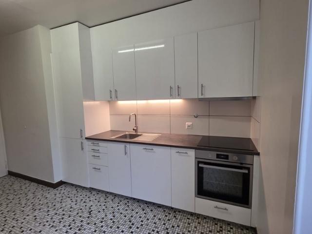 Rent a 3 rooms apartment in La Chaux de Fonds Flatfox