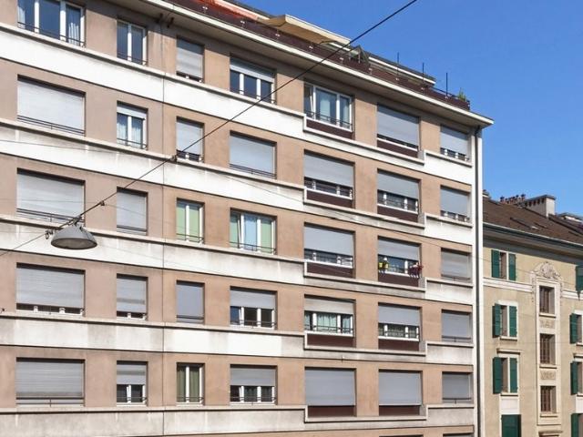 Rent a 3 rooms apartment in Les Acacias Flatfox