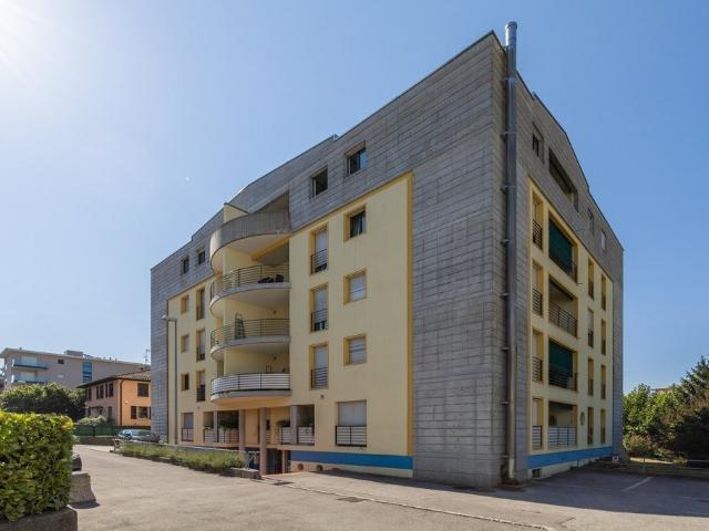 Rent a 3 ½ rooms apartment in Lugano Flatfox
