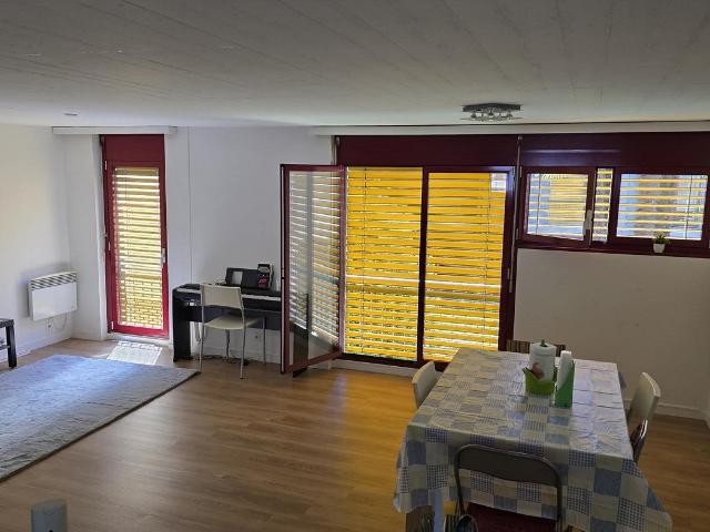 Rent a 3 ½ rooms apartment in Mezzovico Vira Flatfox