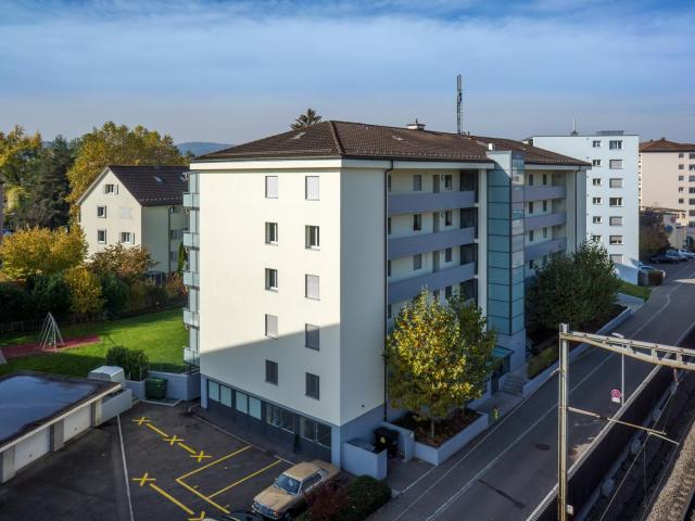 Rent a 3 rooms apartment in Schwerzenbach Flatfox