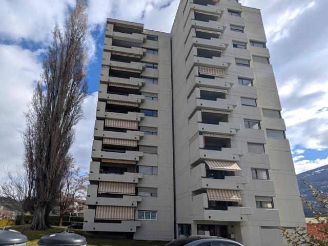 Rent a 3 ½ rooms apartment in Sion Flatfox