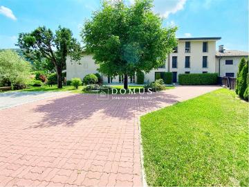 Rent a 3 ½ rooms apartment in Stabio Flatfox