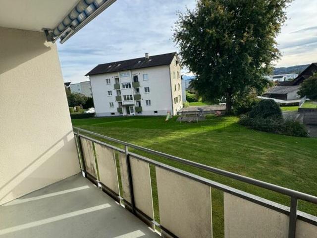 Rent a 3 rooms apartment in Sulgen Flatfox