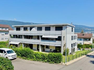 Rent a 3 ½ rooms apartment in Port Flatfox