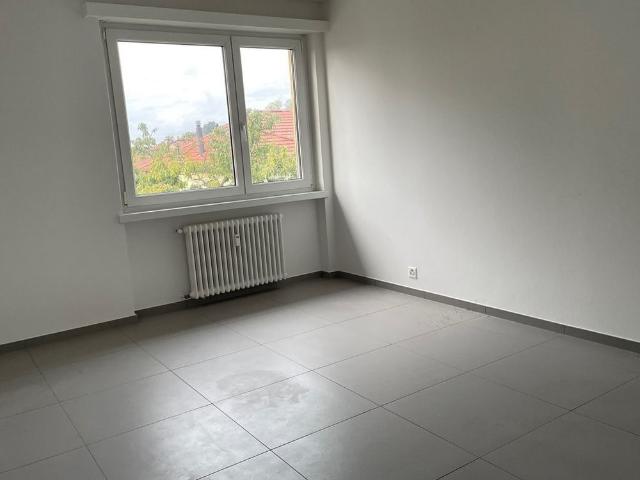 Rent a 3 rooms apartment in Rancate
