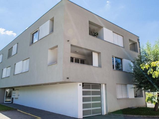 Rent a 3 ½ rooms apartment in Reinach Flatfox