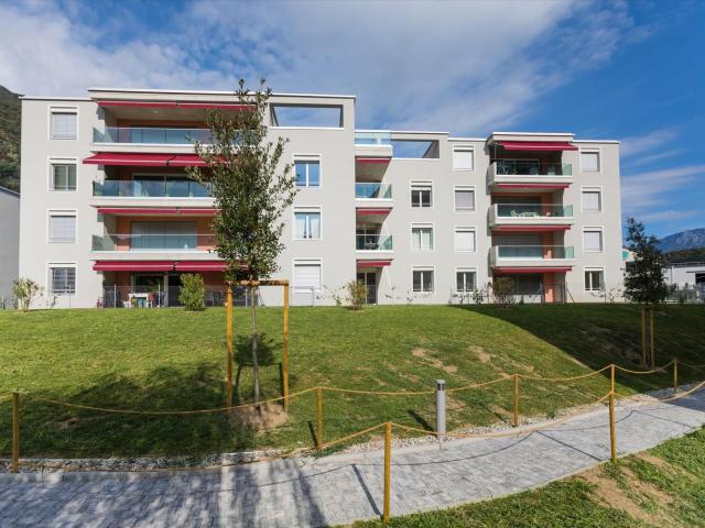 Rent a 3 ½ rooms apartment in Rivera Flatfox