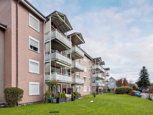 Rent a 3 rooms apartment in Rüti Flatfox